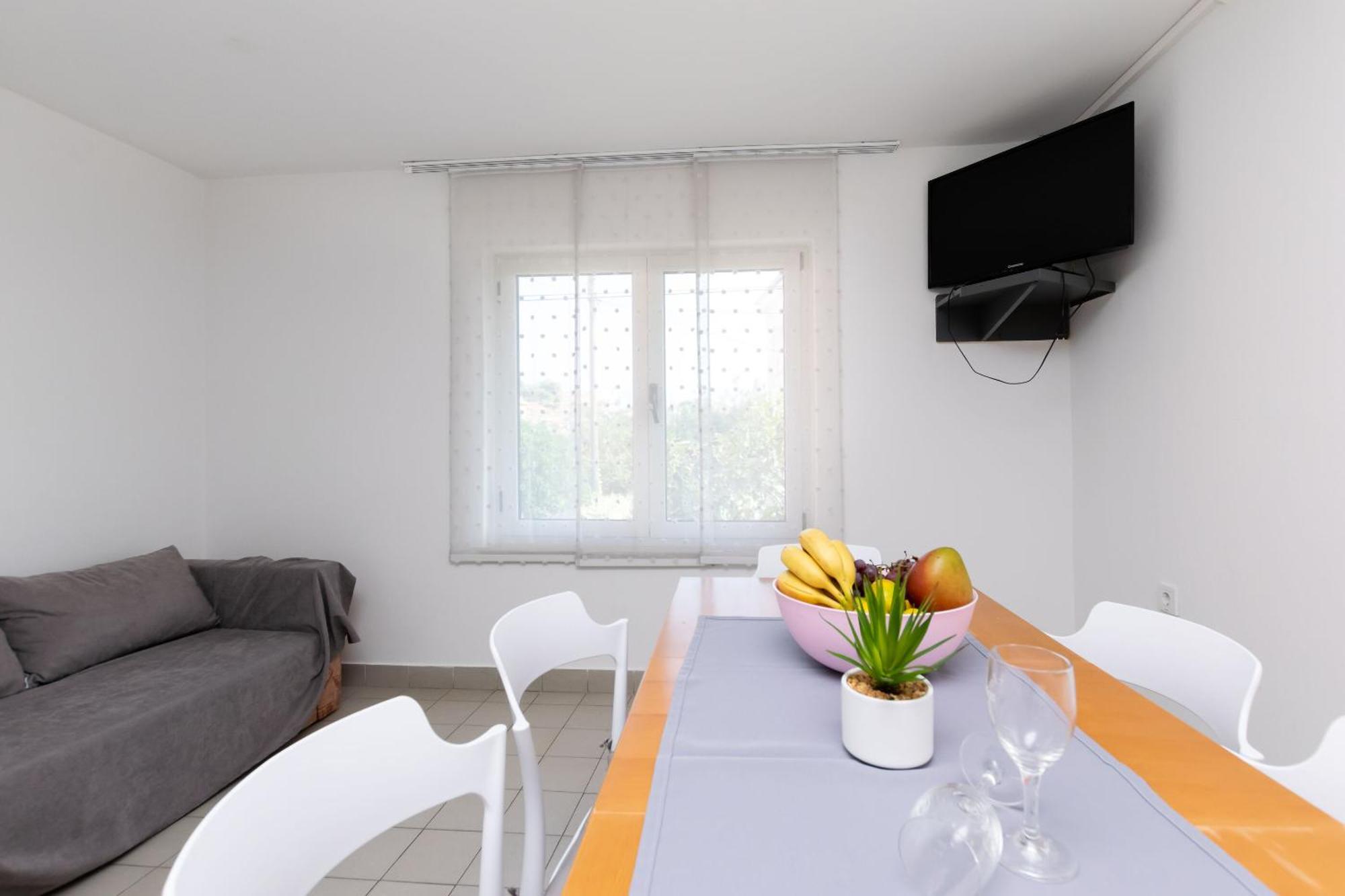 Apartments Anica F Лопар Экстерьер фото